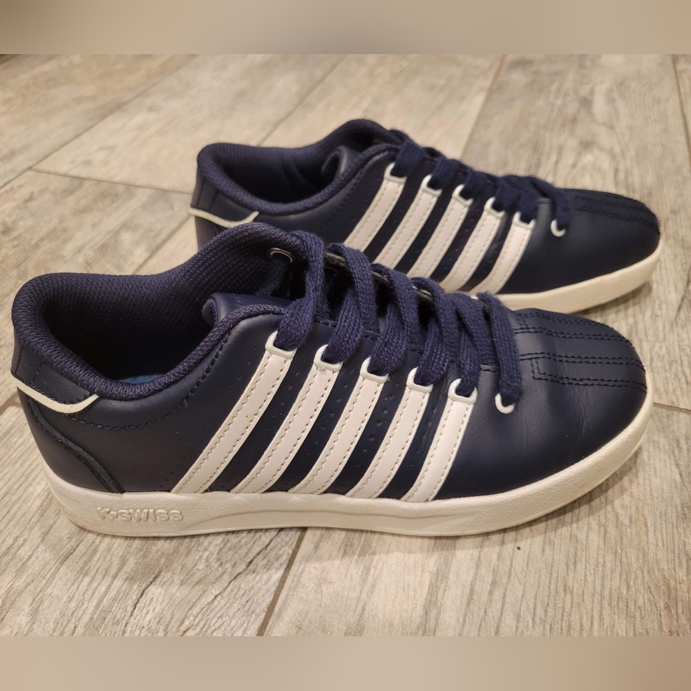 K-Swiss Court Pro Navy and White Sneakers Boys Size 3.5